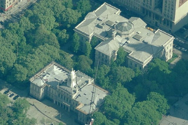Le New York City Hall