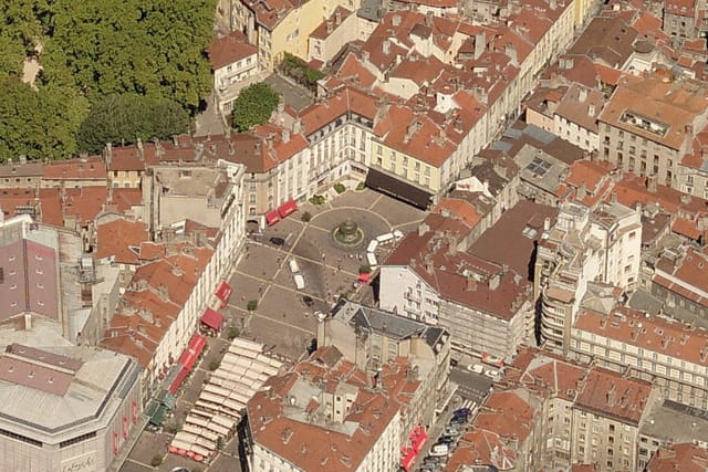 Place Grenette à Grenoble